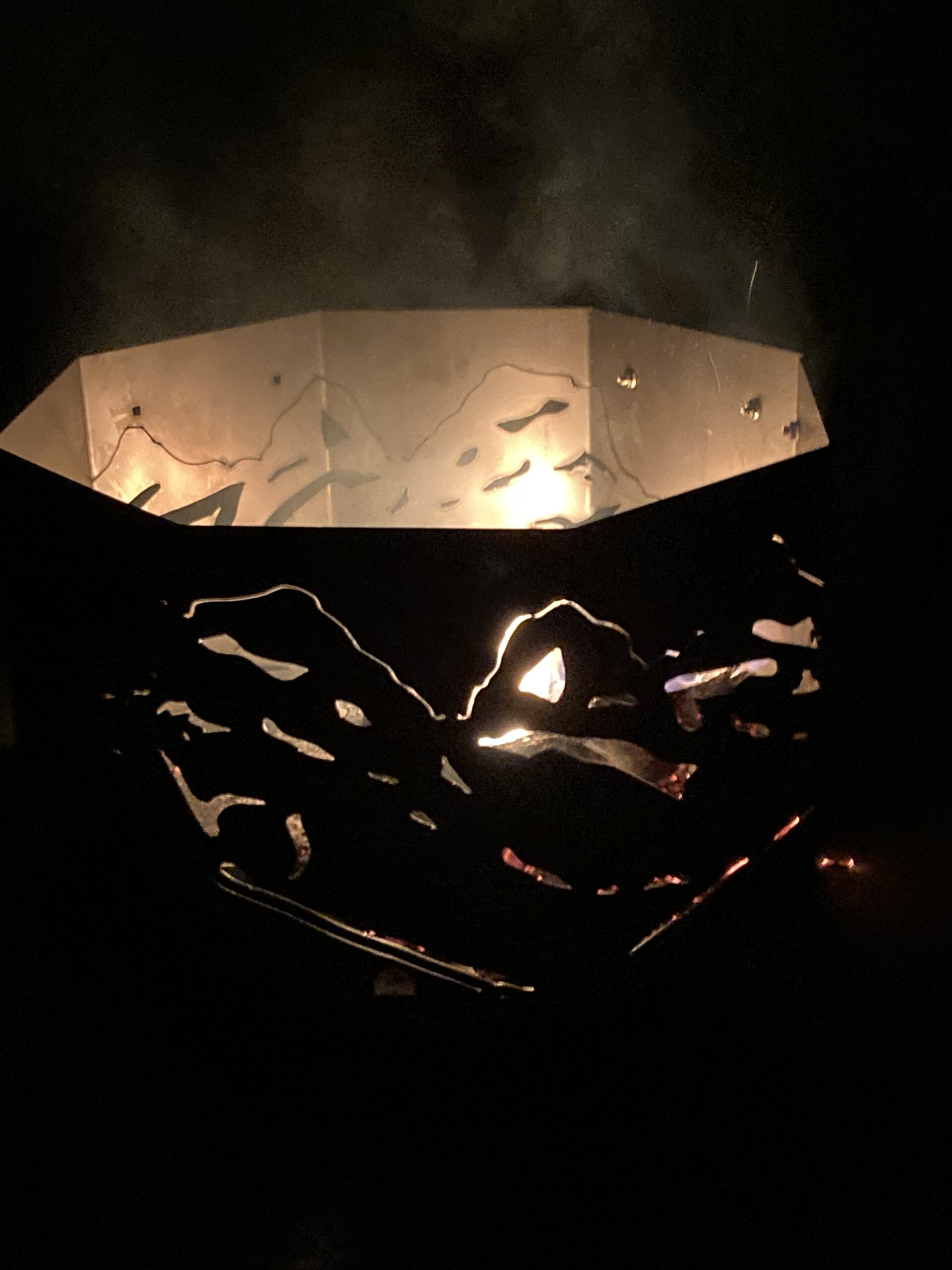 24" Three Sisters Mountain Theme Octagon Fire Pit